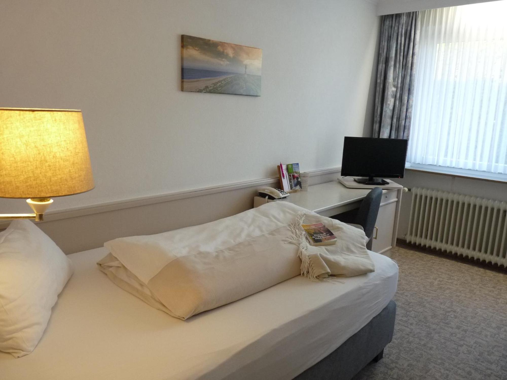 Zum Rosenteich Hotel 3*