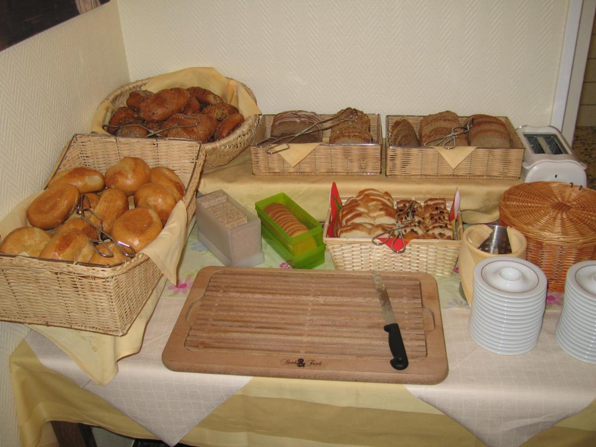 Hotel Zum Rosenteich 3*
